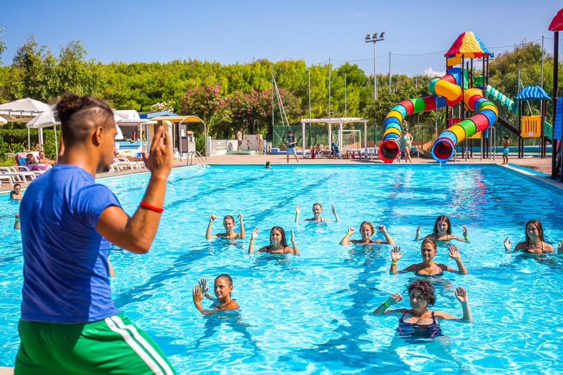 Village & Camping La Foce فاليدوريا المظهر الخارجي الصورة